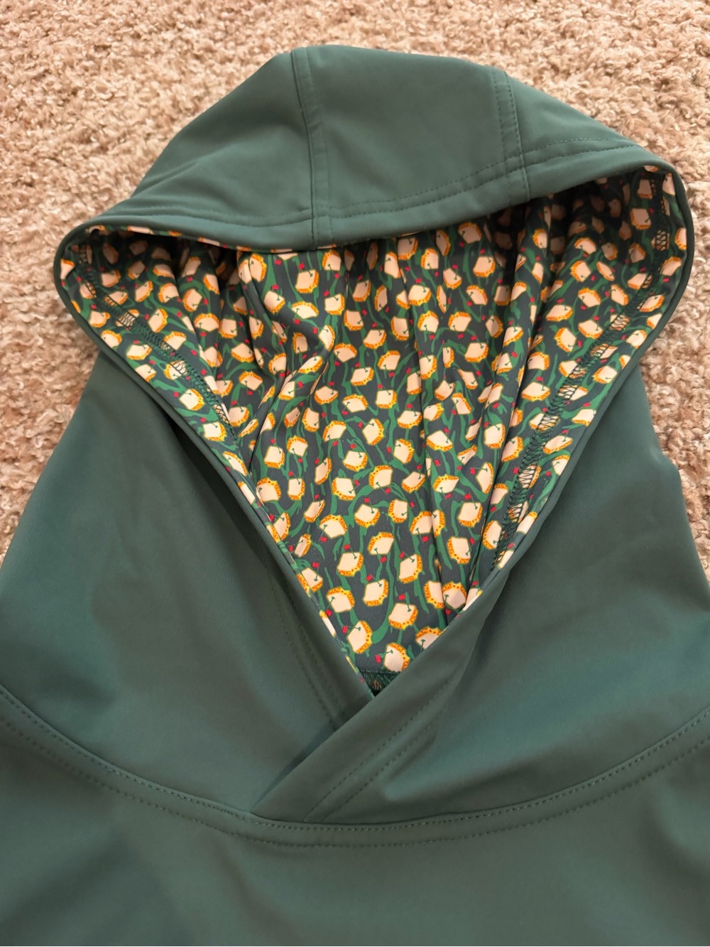 Pins & Aces Limited Edition Green Golf Hoodie Size Small Augusta Pimento Masters - Picture 3 of 8